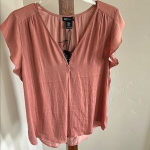 NWT Jones New York Henley Sleeveless Blouse /Top Women’s‎ Size M